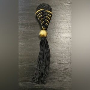 Vintage, tassel brooch with bead